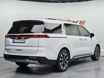2021 Kia Carnival с пробегом 109 200 км
