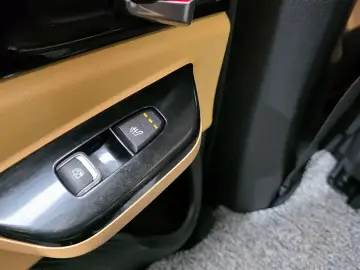 2022 Kia Carnival с пробегом 17 804 км