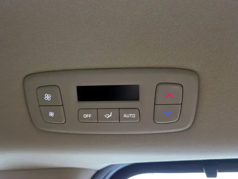 2022 Kia Carnival с пробегом 17 804 км