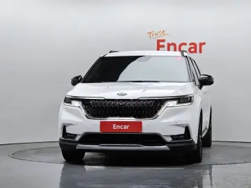 2021 Kia Carnival с пробегом 32 000 км