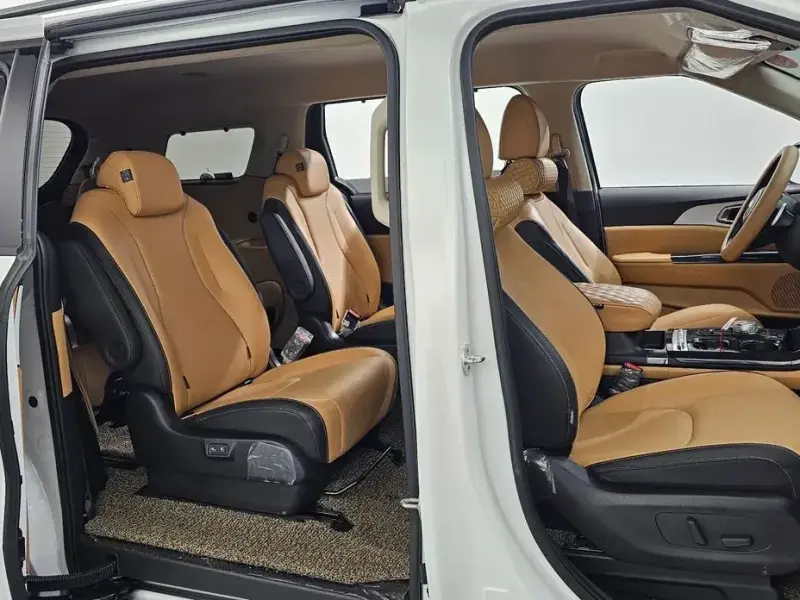 2021 Kia Carnival с пробегом 32 000 км