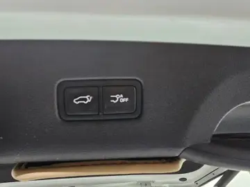2021 Kia Carnival с пробегом 32 000 км