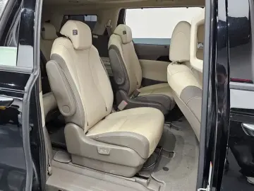2023 Kia Carnival с пробегом 51 424 км