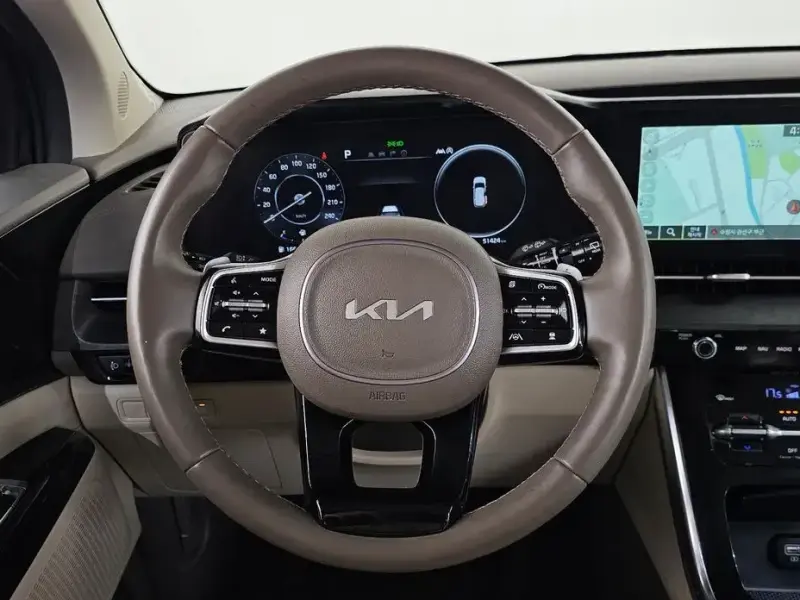 2023 Kia Carnival с пробегом 51 424 км