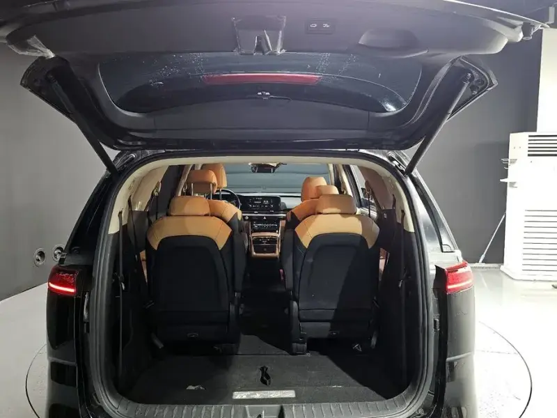 2021 Kia Carnival с пробегом 74 996 км