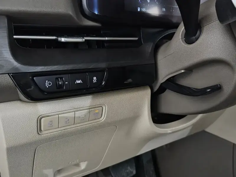 2023 Kia Carnival с пробегом 51 424 км