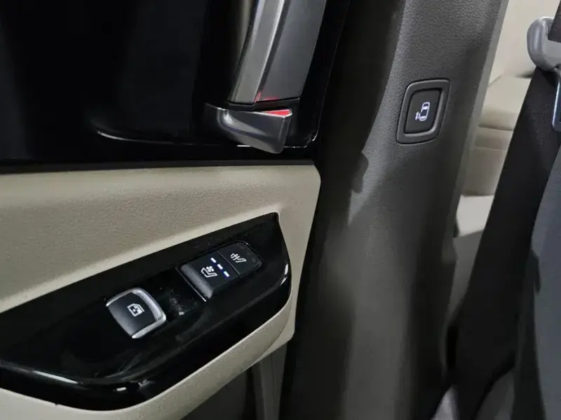 2023 Kia Carnival с пробегом 51 424 км