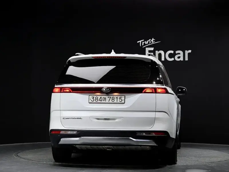 2021 Kia Carnival с пробегом 58 000 км