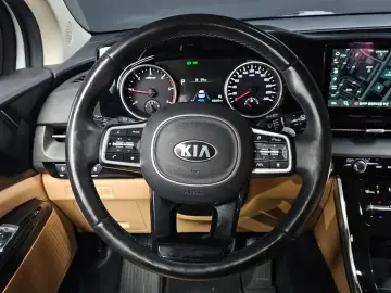 2021 Kia Carnival с пробегом 58 000 км