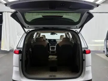 2022 Kia Carnival с пробегом 251 658 км