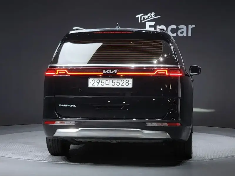 2022 Kia Carnival с пробегом 43 520 км