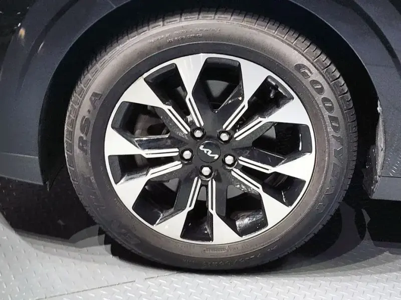 2022 Kia Carnival с пробегом 43 520 км