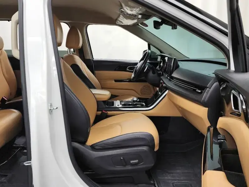 2021 Kia Carnival с пробегом 142 534 км