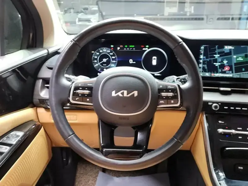 2022 Kia Carnival с пробегом 43 520 км