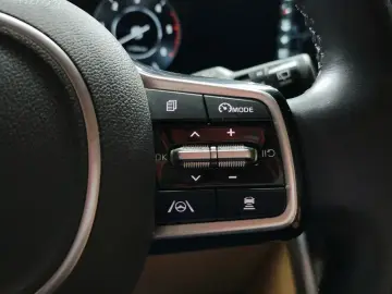2022 Kia Carnival с пробегом 43 520 км