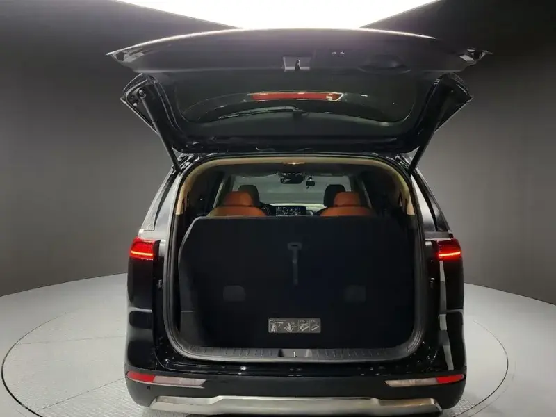 2022 Kia Carnival с пробегом 43 520 км