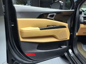 2022 Kia Carnival с пробегом 43 520 км