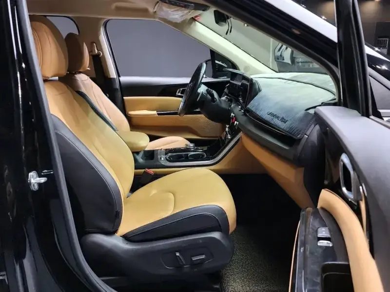 2022 Kia Carnival с пробегом 43 520 км