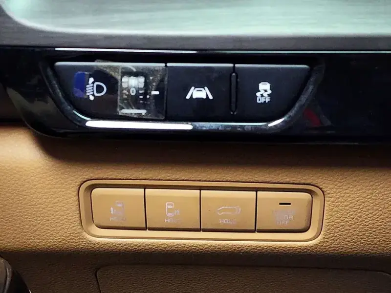 2022 Kia Carnival с пробегом 43 520 км