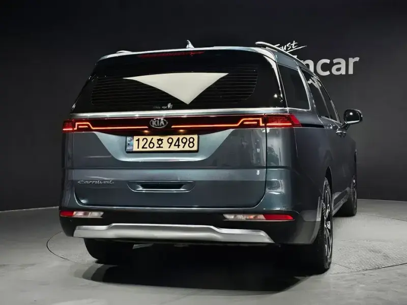 2021 Kia Carnival с пробегом 97 974 км
