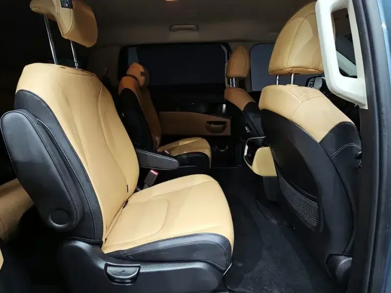 2021 Kia Carnival с пробегом 97 974 км
