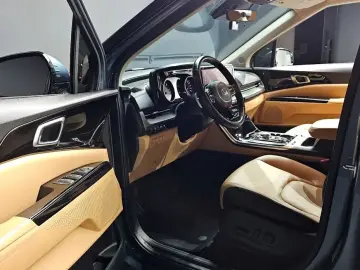 2021 Kia Carnival с пробегом 97 974 км