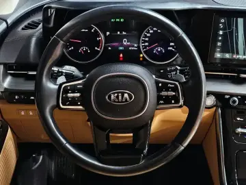2021 Kia Carnival с пробегом 97 974 км
