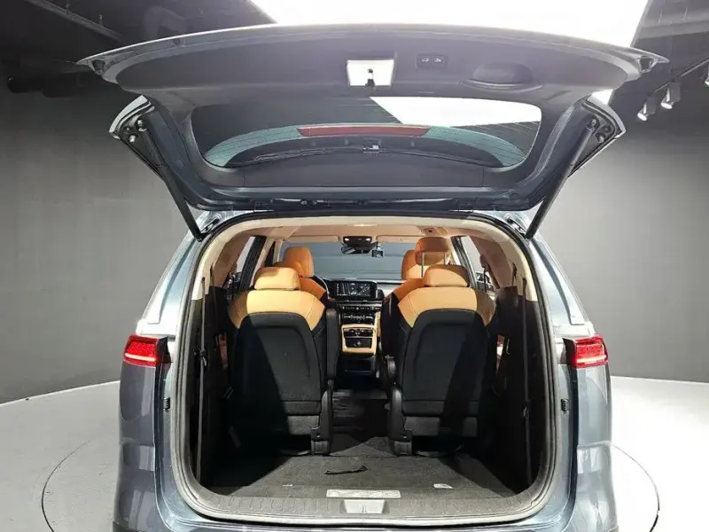 2021 Kia Carnival с пробегом 97 974 км