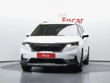 2022 Kia Carnival с пробегом 65 688 км