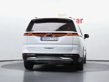 2022 Kia Carnival с пробегом 65 688 км