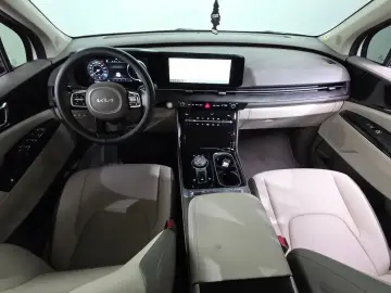2022 Kia Carnival с пробегом 65 688 км