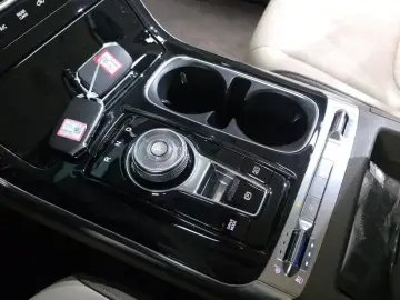 2022 Kia Carnival с пробегом 65 688 км