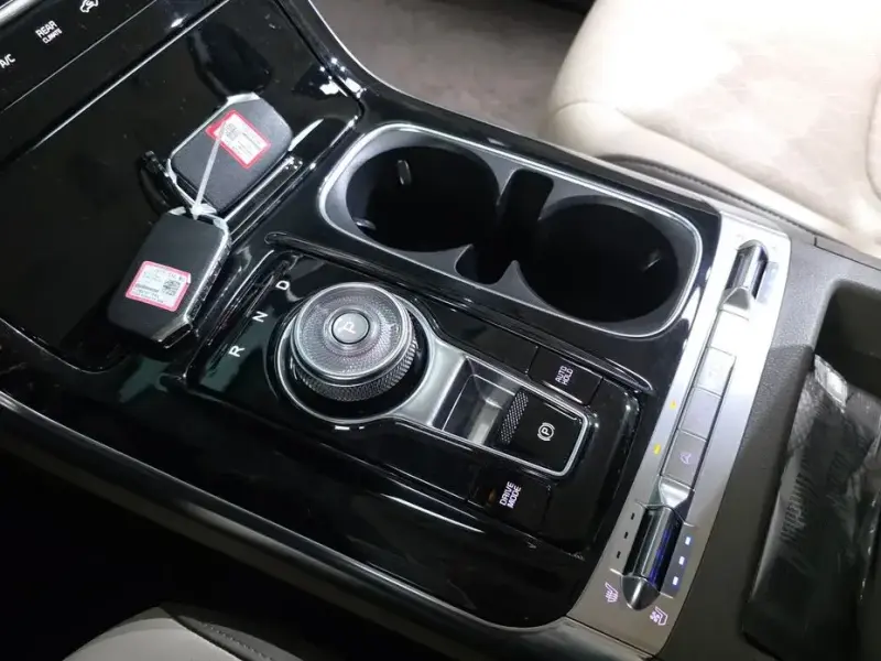 2022 Kia Carnival с пробегом 65 688 км