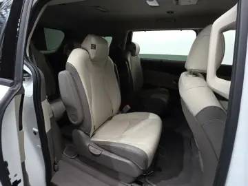 2022 Kia Carnival с пробегом 65 688 км