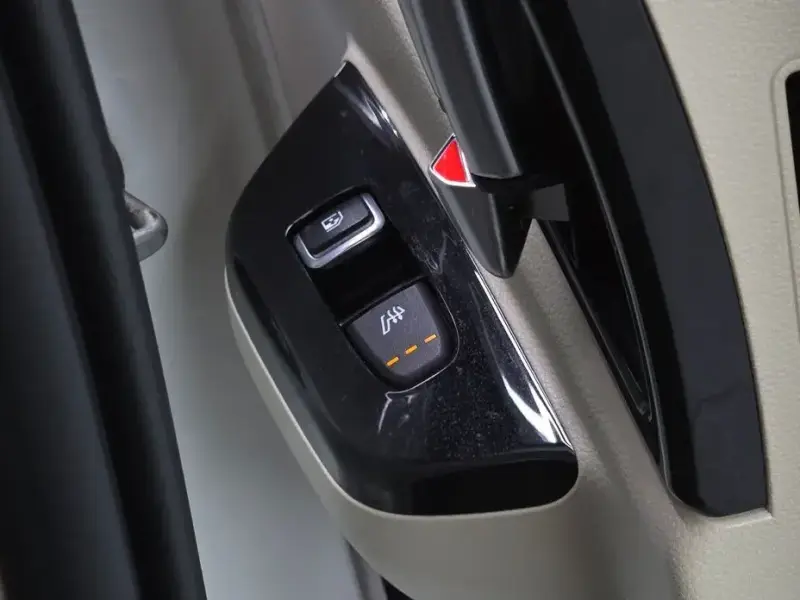2022 Kia Carnival с пробегом 65 688 км