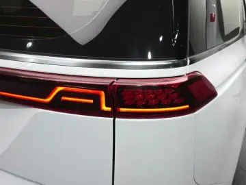 2022 Kia Carnival с пробегом 65 688 км