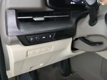 2022 Kia Carnival с пробегом 65 688 км