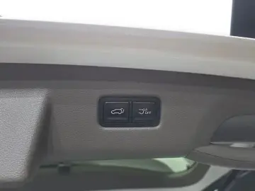 2022 Kia Carnival с пробегом 65 688 км