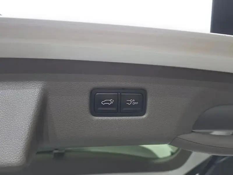 2022 Kia Carnival с пробегом 65 688 км