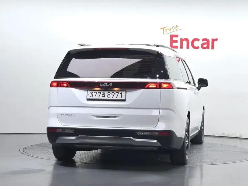 2021 Kia Carnival с пробегом 117 703 км