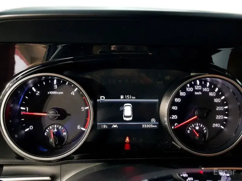 2022 Kia Carnival с пробегом 33 305 км