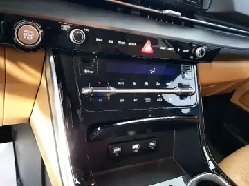 2022 Kia Carnival с пробегом 33 305 км