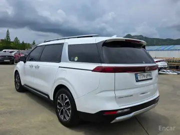 2021 Kia Carnival с пробегом 35 565 км