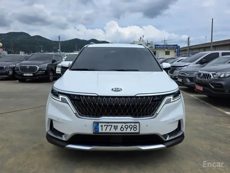 2021 Kia Carnival с пробегом 35 565 км