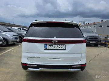 2021 Kia Carnival с пробегом 35 565 км