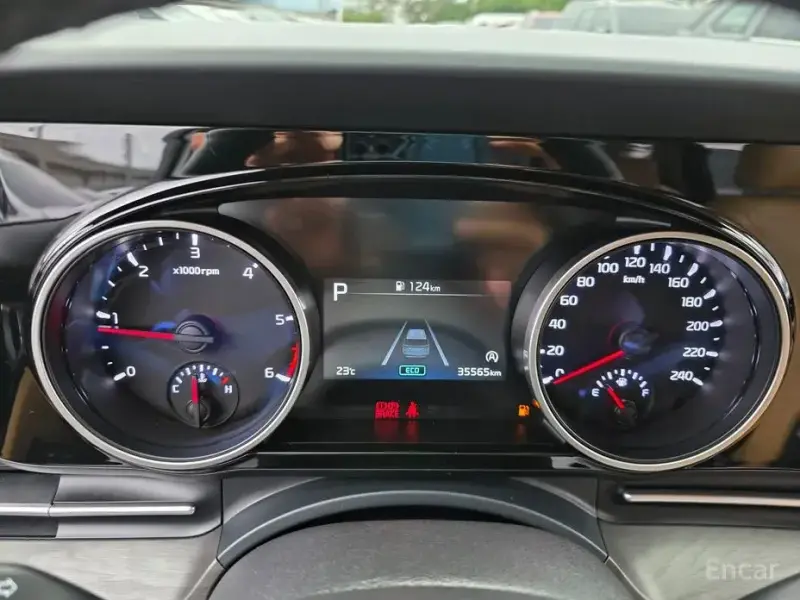 2021 Kia Carnival с пробегом 35 565 км