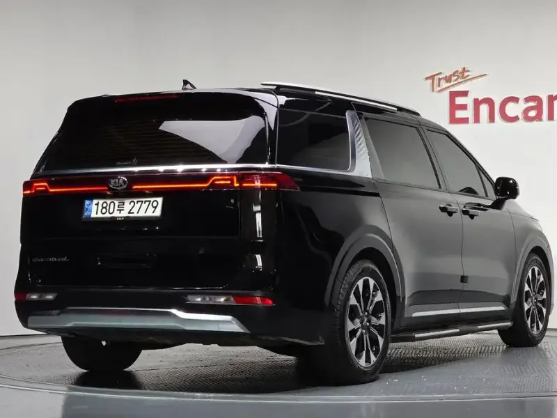 2021 Kia Carnival с пробегом 72 646 км