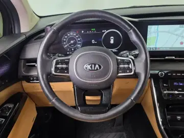 2021 Kia Carnival с пробегом 72 646 км