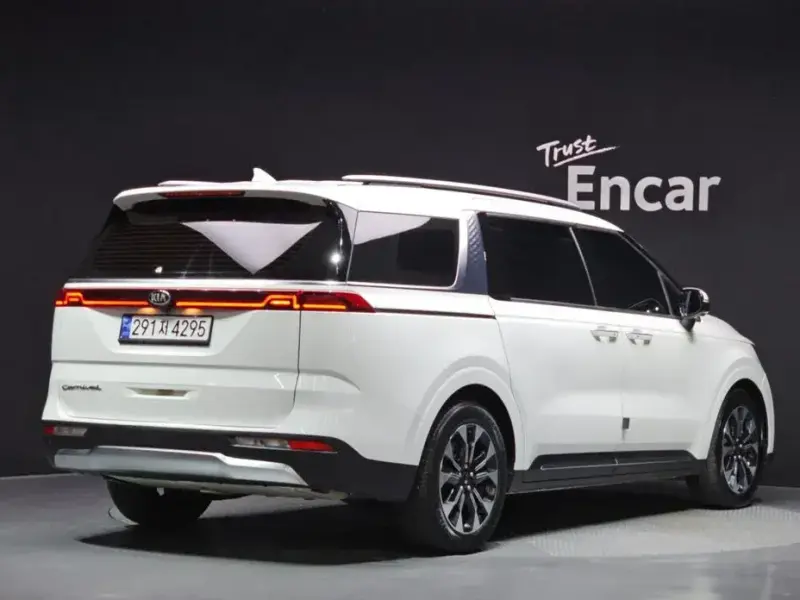 2021 Kia Carnival с пробегом 123 531 км