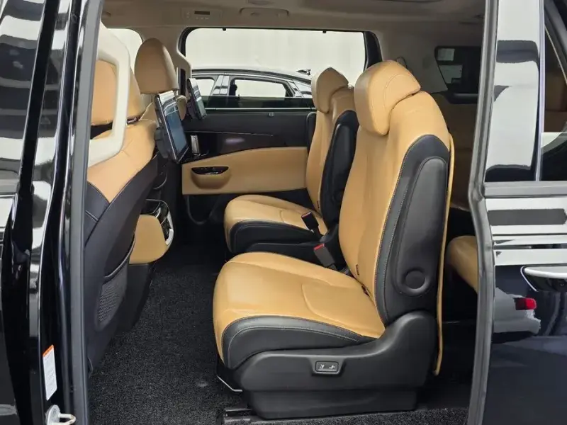 2021 Kia Carnival с пробегом 72 646 км
